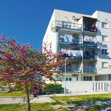 Mesin Apartment *